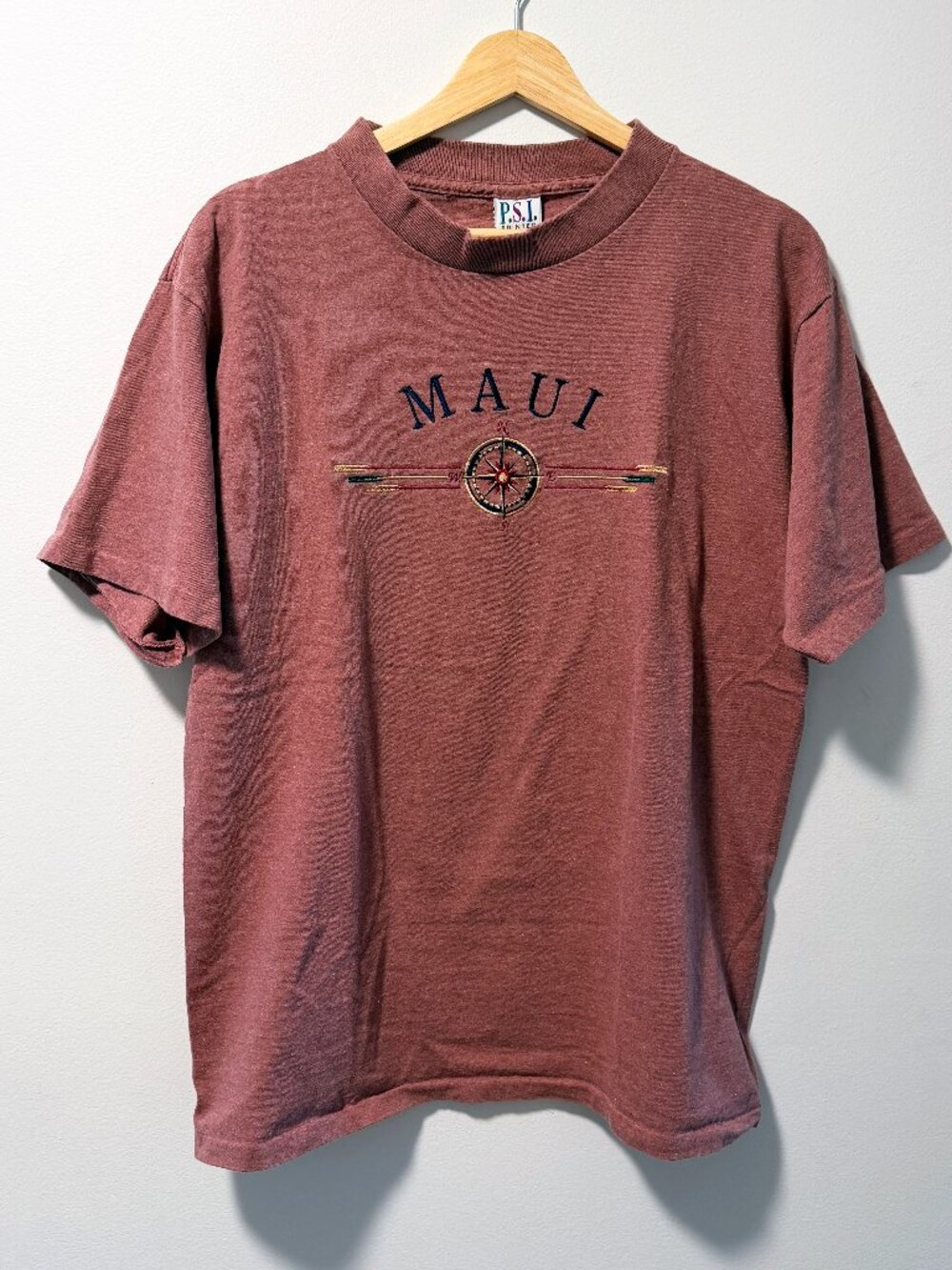 Vintage 90s Single Stitch Maui Embroidered Tee - Large - USA